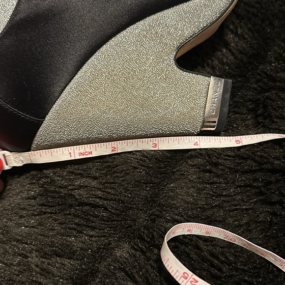 CHANEL - Picture 11 of 11